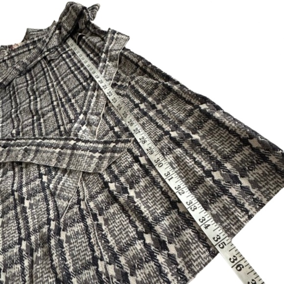 NWT Solitaire Women's Women's XL Gray Black Tan Sleeved Open Front Belted Coat - Picture 12 of 15